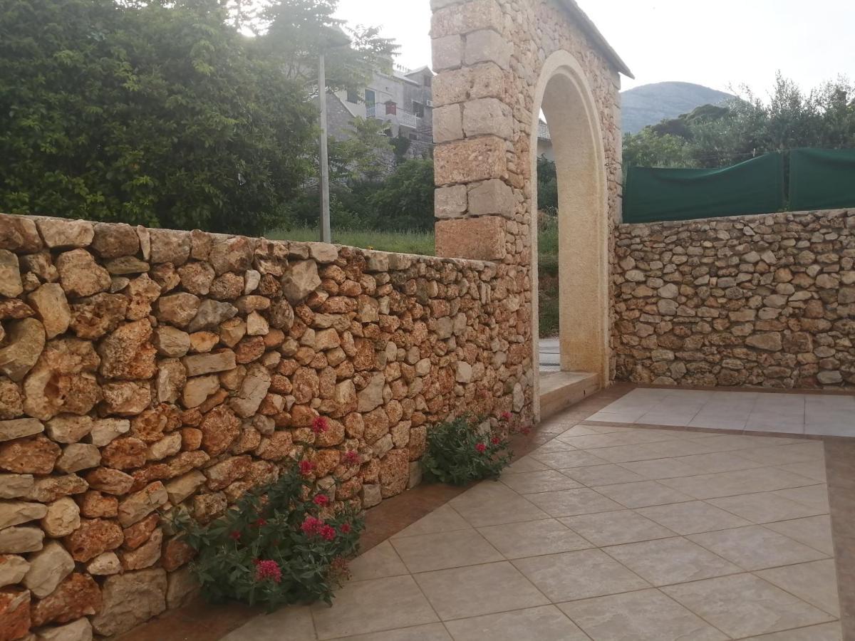 Apartments Borovina Bol Zewnętrze zdjęcie